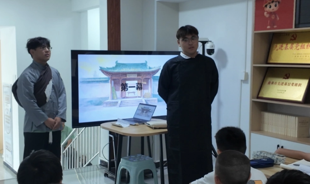 育苗逐梦赞助方针宣讲团自动入驻区学生赞助管理中心窗口